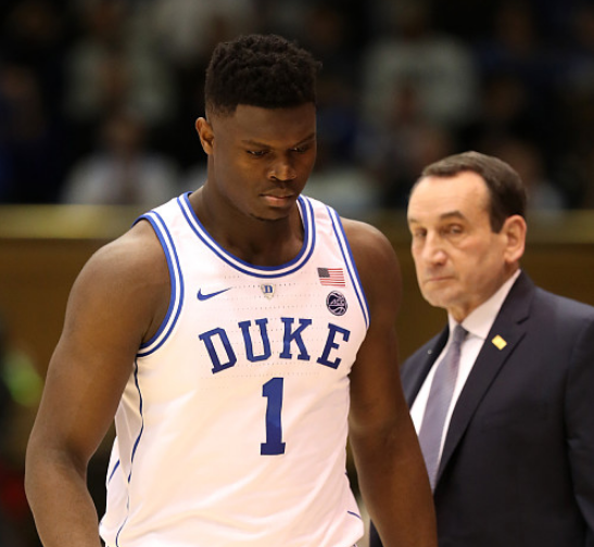 AYXSPORTS-詹姆斯压哨三分绝杀领衔4月26日