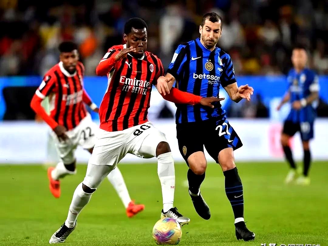 包含今夜突围战来临，国际米兰围绕法国杯刷新队史纪录，悬念犹存，阵容厚度经受考验的词条