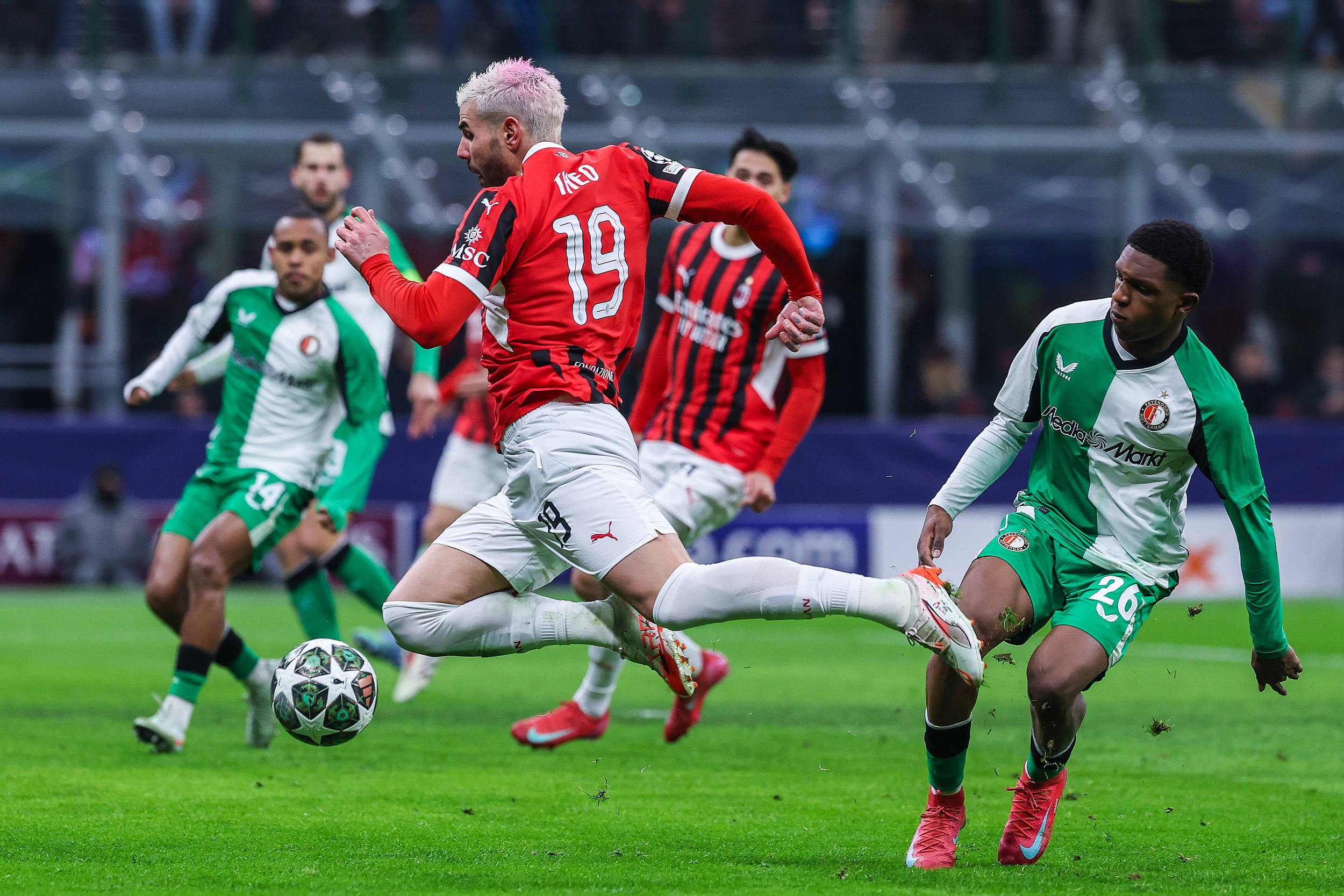 爱游戏-关于转折点国际米兰战术微调；荷甲冲刺阶段攻防权衡；底气十足；年轻球员得到机会的信息