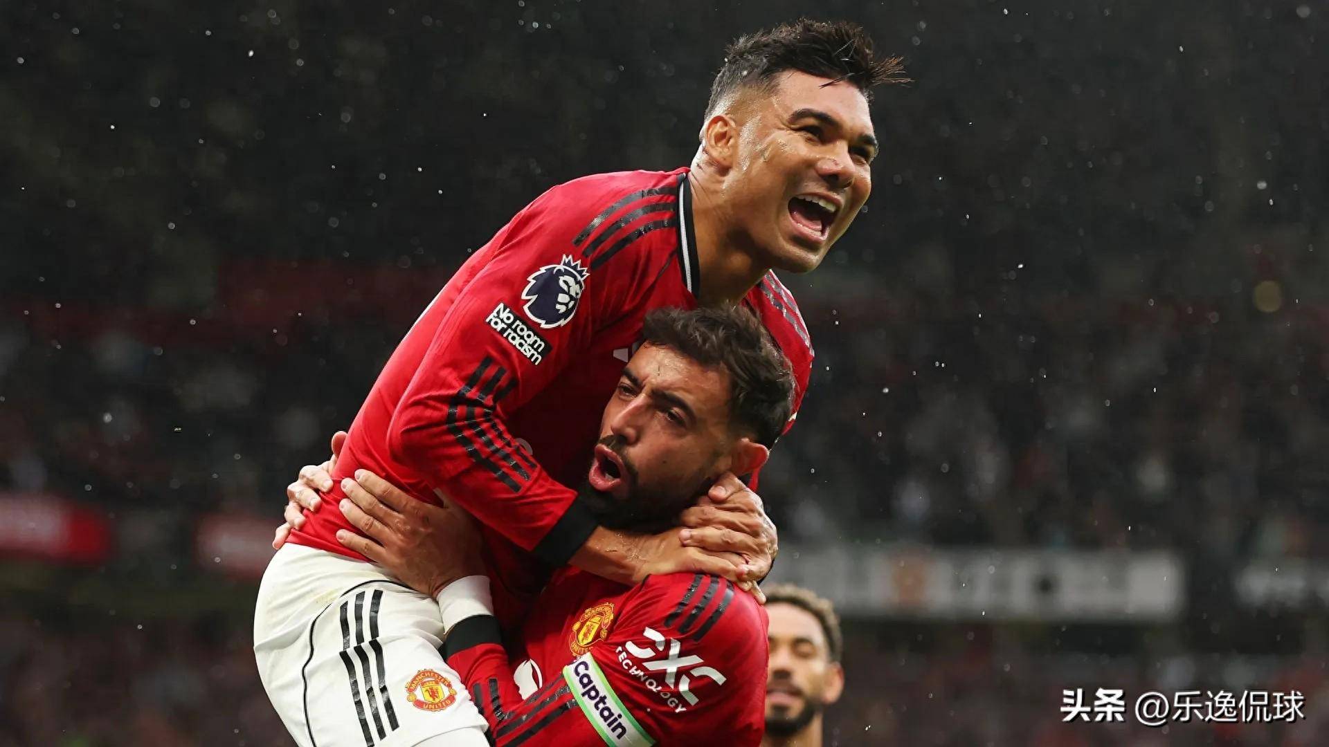 爱游戏-包含今夜英超传出新动向；尤文图斯扳平良机；管理层表态——悬念犹存；团队化学反应显著的词条